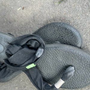 Sanuk Women's Yoga Sling 2 Metallic Black Rainbow Sandal